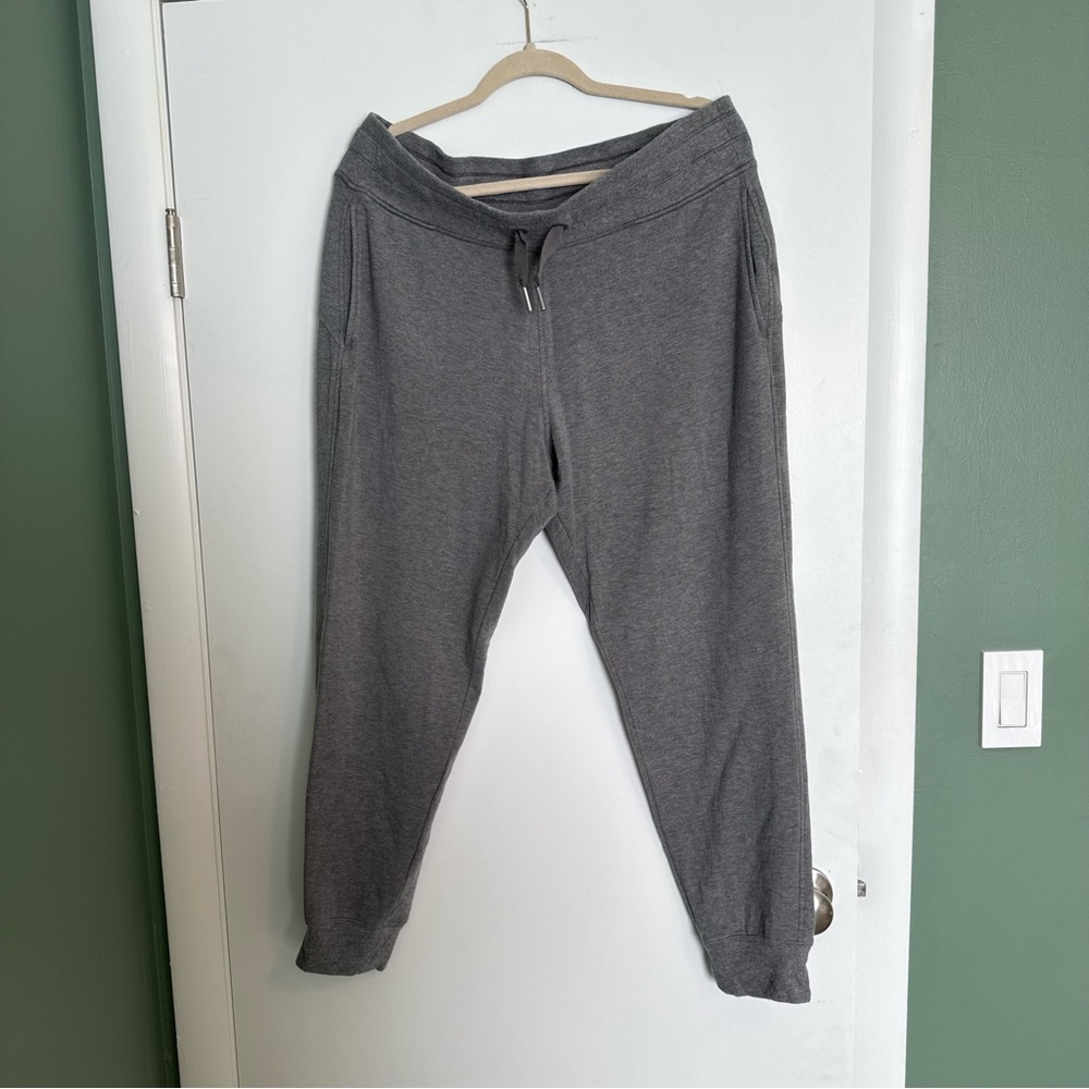 ATHLETA HEATHER GREY SWEATPANT JOGGERS